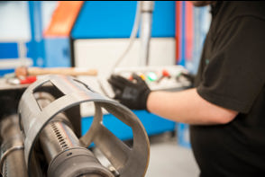 Rolling operation on single piece centralizer